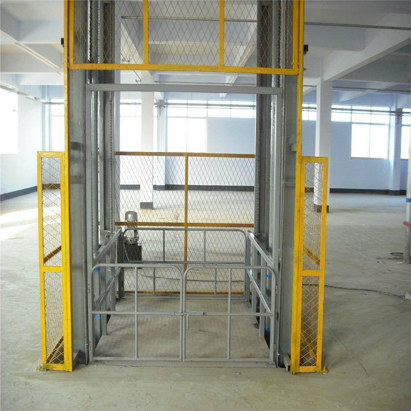 導軌式升降貨梯安全作業規程(圖1) \