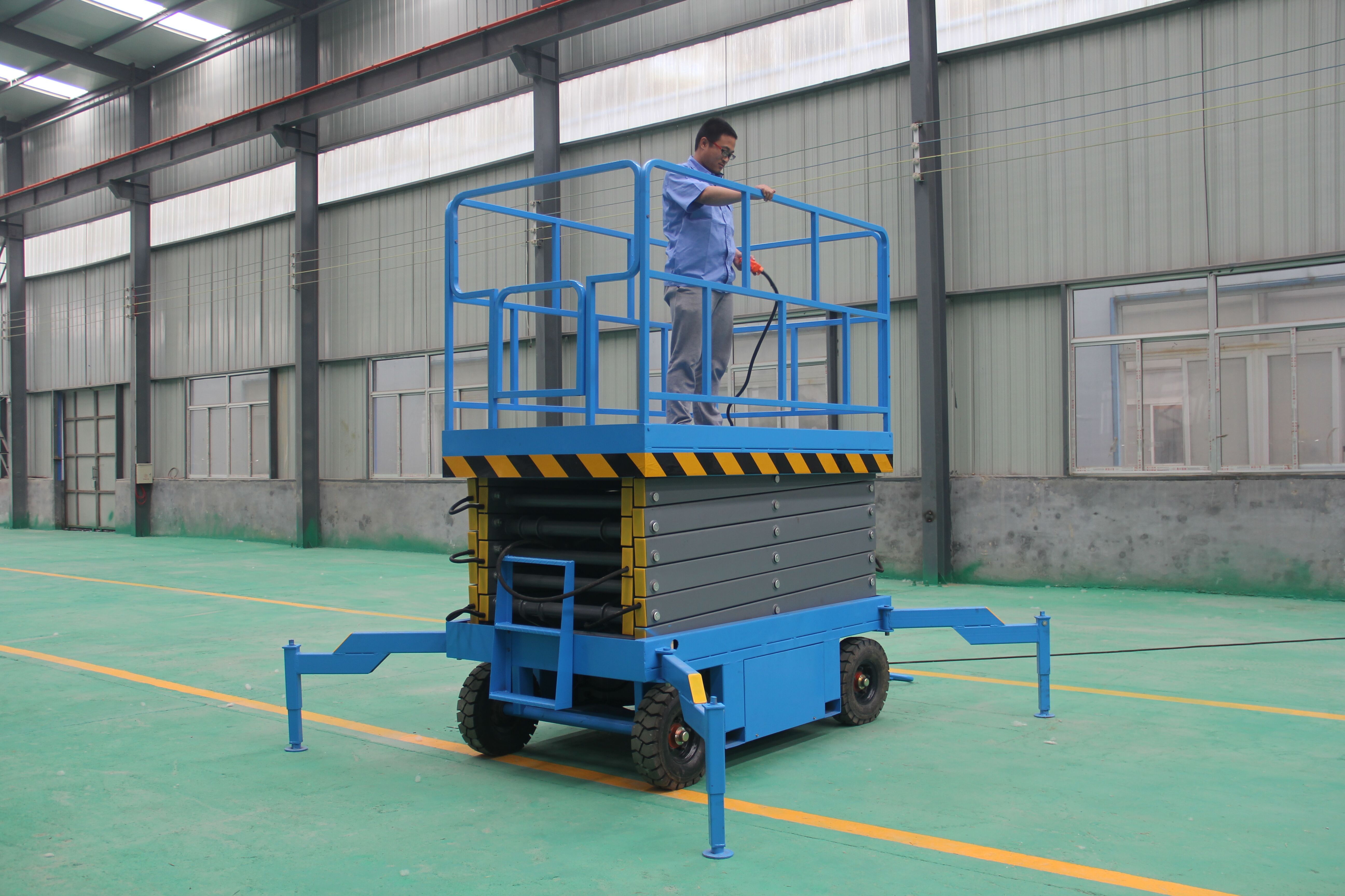 升降機如何改進液壓泵減少系統磨損(圖1) \